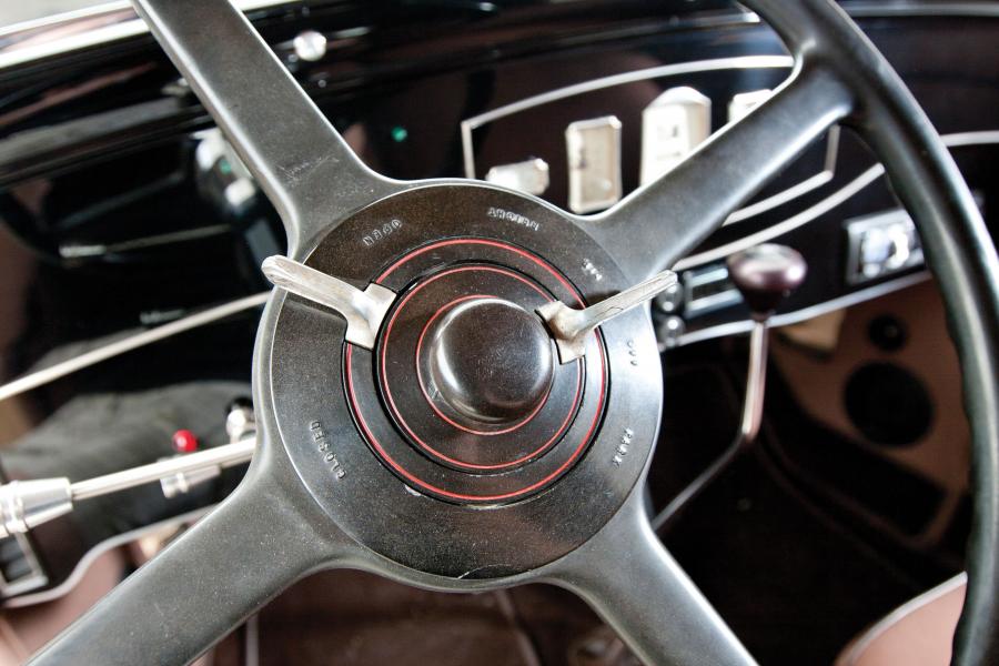  Pierce-Arrow Custom Brougham 1929 года  (фото 11 из 24)